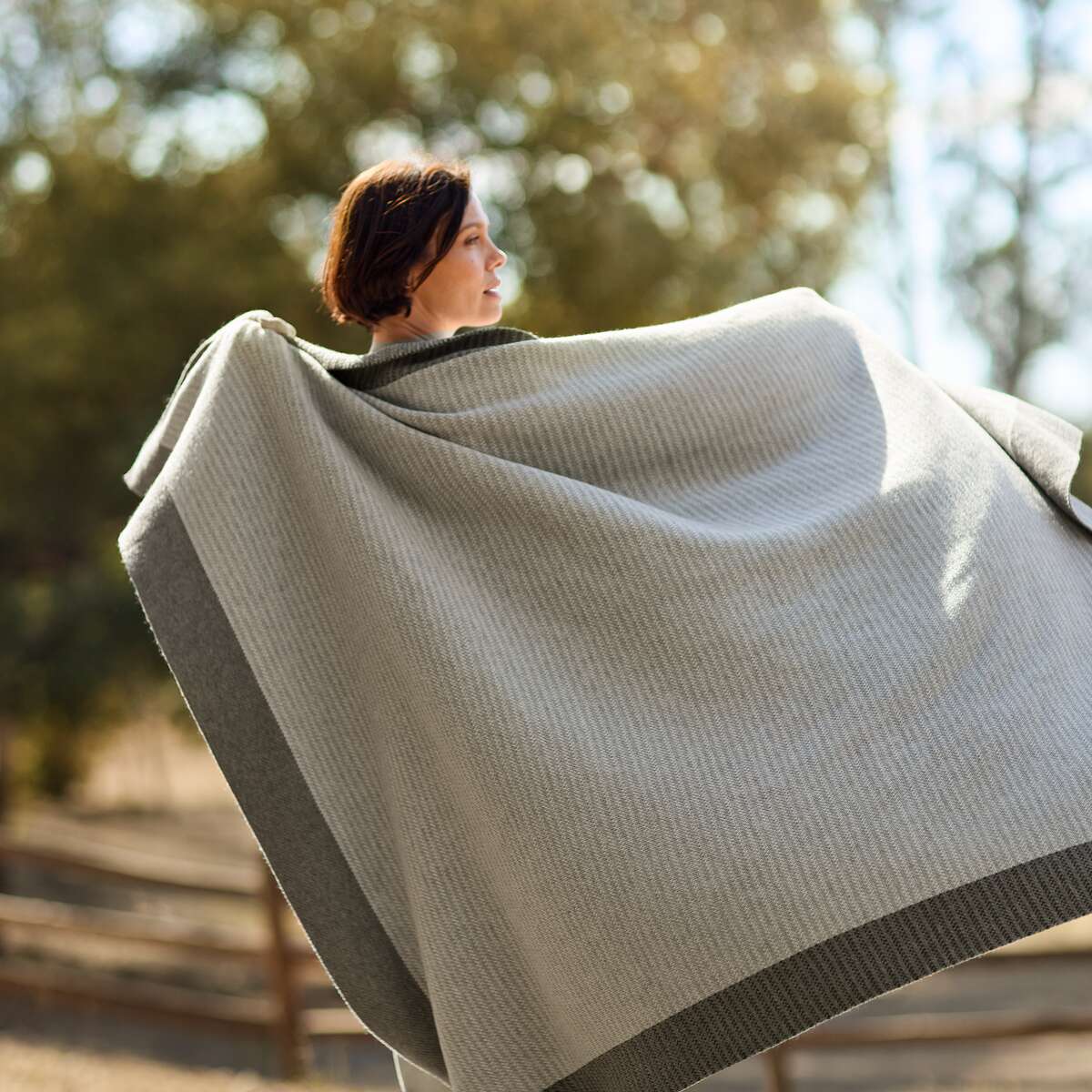 Sunbrella® Signature Throw - Terrace Edge